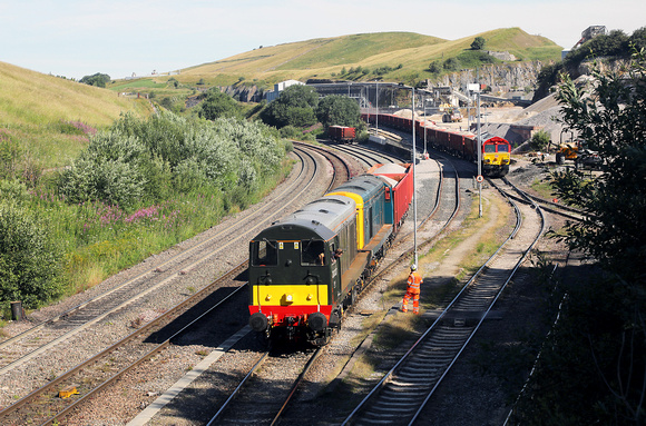 Victa Railfreight operated 20007 & 20205 shunt at Peak Forest on 7.7.23.