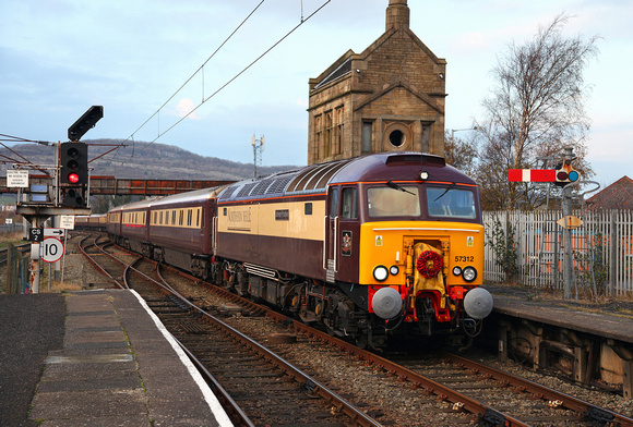 57312 arrives at Carnforth on 9.11.14 whilst working a Barrow to Manchester Northern Belle tour.