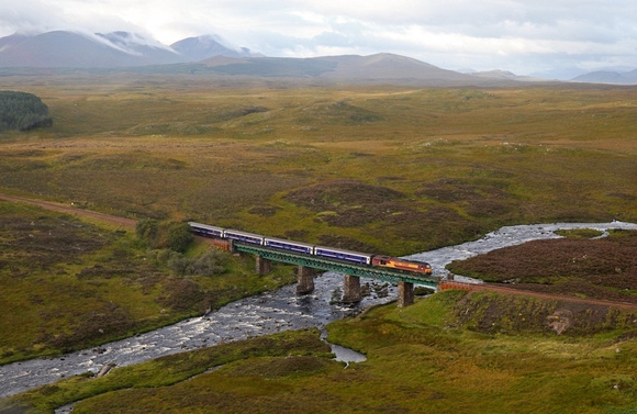67009 approaches  Rannoch station on 5.9.12 with the Sleeper service for Fort William.