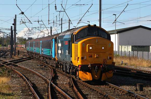37401 arrives at Carnforth with 2C47 1004 Preston to Barrow on 22.9.15.
