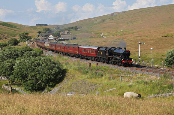 45690 passes Blea Moor on 20.7.21 with the returning Pendle Dalesman.