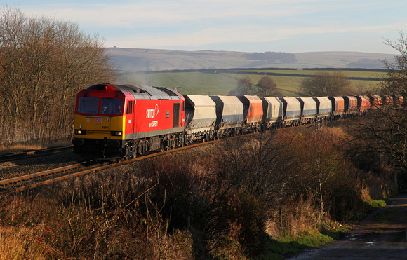 60007 heads past Chinley on 11.12.13 with the Peak Forest to Hope street.