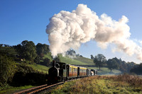 822 The Earl passes Heniarth early in the morning with a mixed on 10.10.22 during a David Williams run Charter.