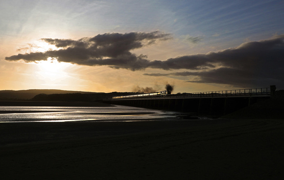 Braunton heads for home as it rumbles over Arnside Viaduct on 9.4.22