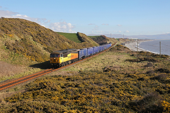 56078 & 56113 heads past Nethertown with 6Z88 16.02 Drigg Bnf to Port Of Workington.