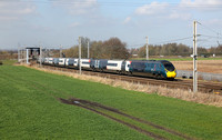 390013 heads past Winwick Jc with a Glasgow to London service on 18.3.22.