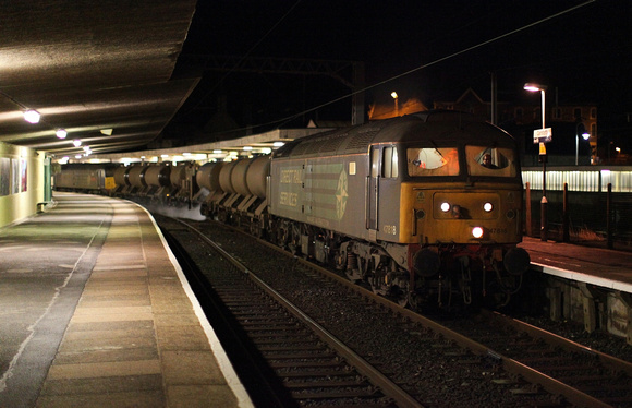 47818 & 47810 arrive back into Carnforth from Barrow with 3J11 on 5.12.13.