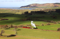 No7 heads past Fach-goch during a David Williams charter on 16.3.20.