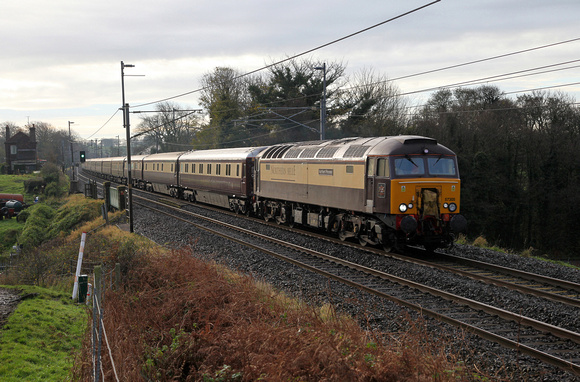 57305 passes Bay Horse on 11.11.17 with a Warrington to Edinburgh Northern Belle.