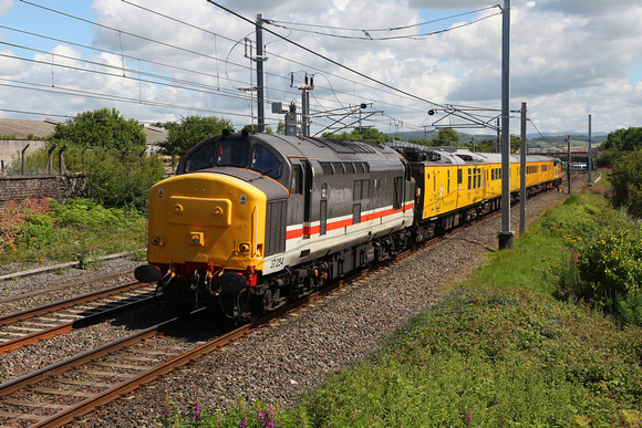 37254 & 37175 head towards Carnforth with its Carlisle to Blackpool North Test train on 14.7.16.
