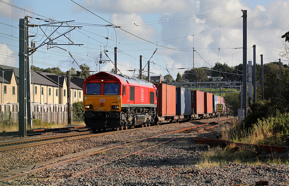 66009 powers through Lancaster with its Seaforth to Mossend liner on 1.9.19.
