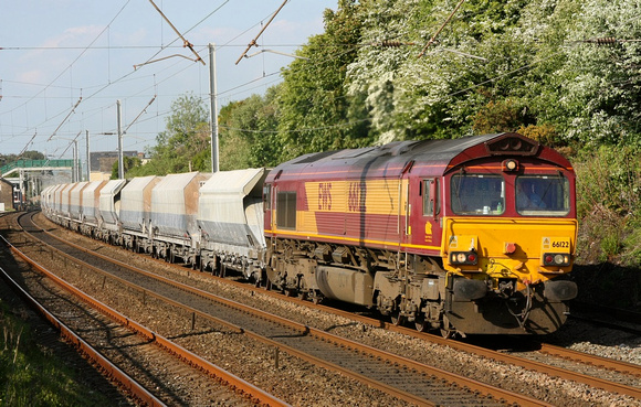 66122 passes Hest Bank with the Shap to Hope street stone train. 25.5.10