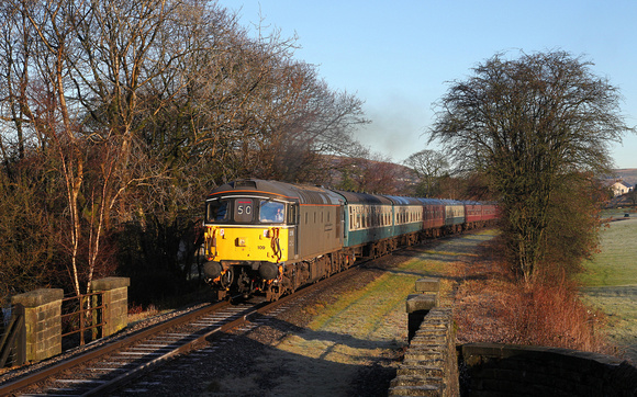 33109 departs Irwell Vale with a returning Santa Special on 24.12.18