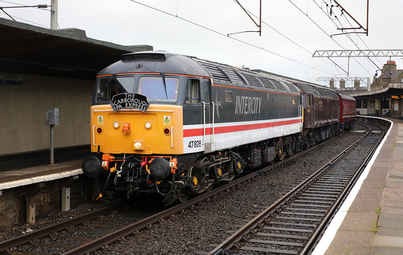 47828 & 47832 arrive into Carnforth with the Scarborough Spa Express.