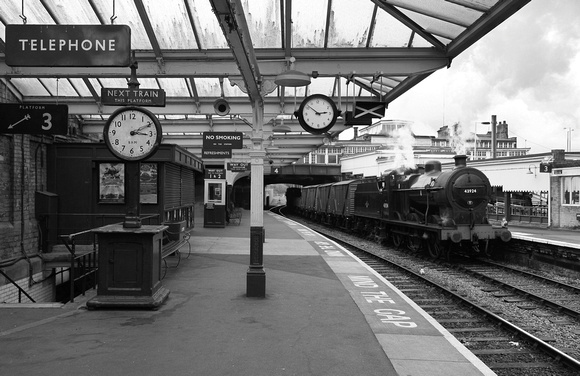43924 heads through Keighley with a mixed goods.