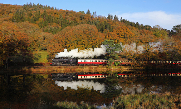 42073 reflects in the River Leven on 2.11.19.