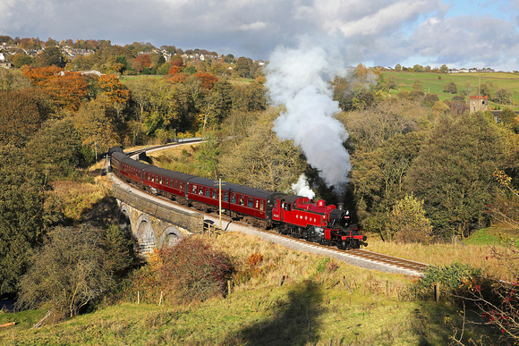 41241 heads away from Oakworth at Mytholmes on 27.10.19