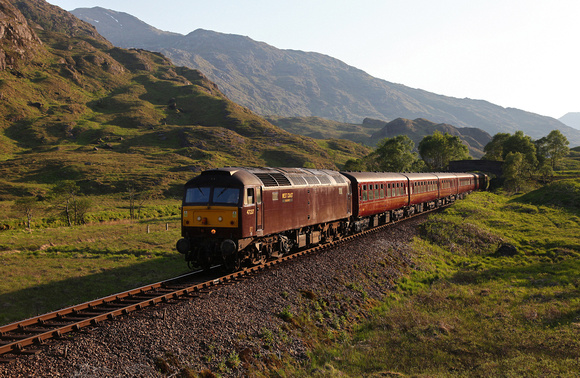 47237 approaches Glenfinnan with the returning 'Jacobite' from Mallaig.