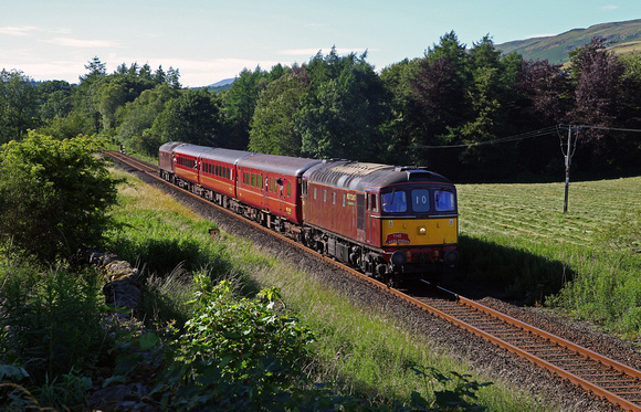 33029 approaches Burneside on 22.6.18 with the 1710 Windermere to Oxenholme.