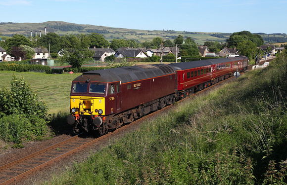 57316 brings up the rear of the 17.10 Windermere to Oxenholme.