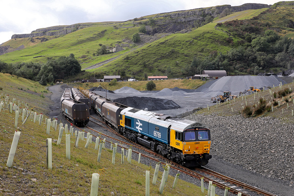 66789 waits at Arcow Quarry on 13.9.19