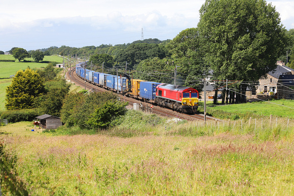 66115 Mossend to Seaforth liner passes Oubeck 21.6.22