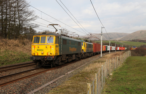 86604 & 90045 pass Beckfoot on 8.3.14 with a Coatbridge to Crewe.