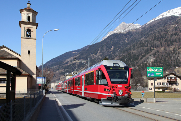 3509 heads through Albergo Lardi on 18.3.15 on its street running section.