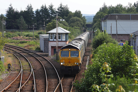 66740 & 73966 pass Fort William Jc with the Caledonian Sleeper on 19.7.22.