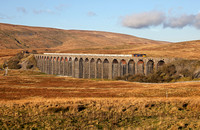 60087 heads over Ribblehead Viaduct on 7.12.22 with 6F69 12.54 Ribblehead to Tuebrook.