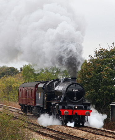45690 'LEANDER' heads away from Carnforth with a Light test run to Hellifield on 16.10.14.