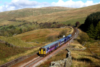 153358 leads a 158 into Blea Moor Tunnel on 19.10.11 with a Leeds bound service.