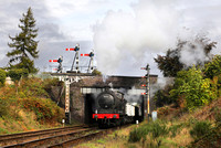 65894 heads away from Loughborough at Beeches Road bridge with a empty coal service on 4.10.22.